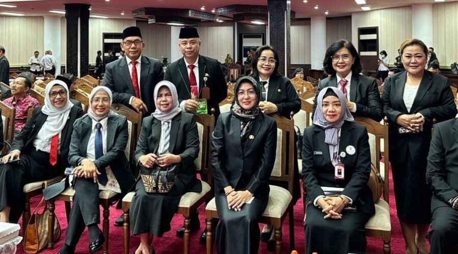 Kepala BPSDM Kalimantan Tengah Hadiri Rapat Paripurna Pengucapan Sumpah/Janji Pimpinan DPRD Provinsi Kalimantan Tengah Masa Jabatan 2024 – 2029