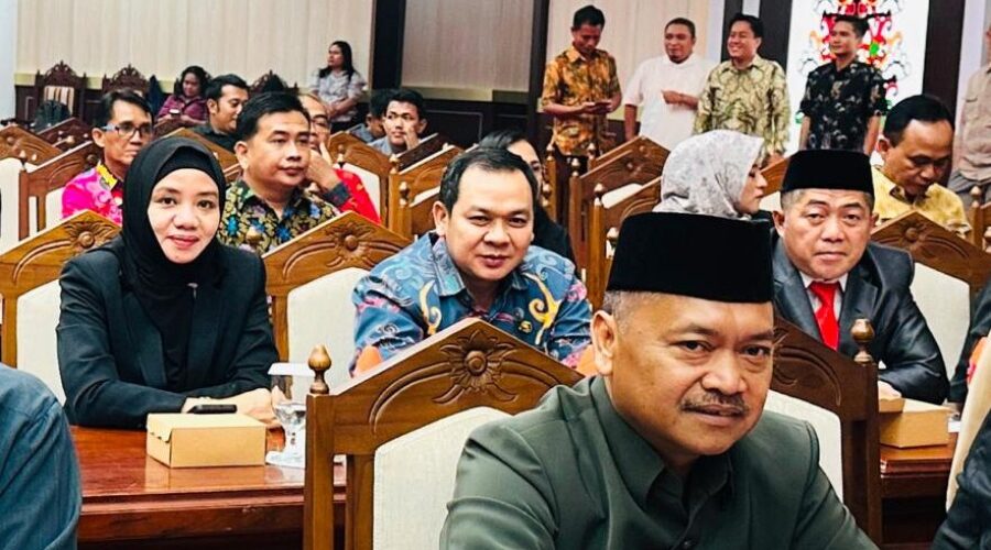 Kepala BPSDM Prov. Kalteng Hadiri Rapat Paripurna Rapat Paripurna ke-3 DPRD