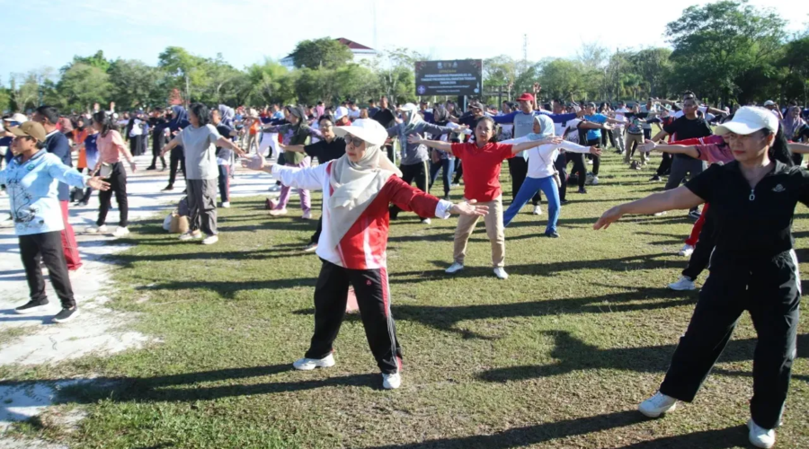 BPSDM Kalteng Turut Meriahkan Senam Bersama ASN di Halaman Kantor Gubernur